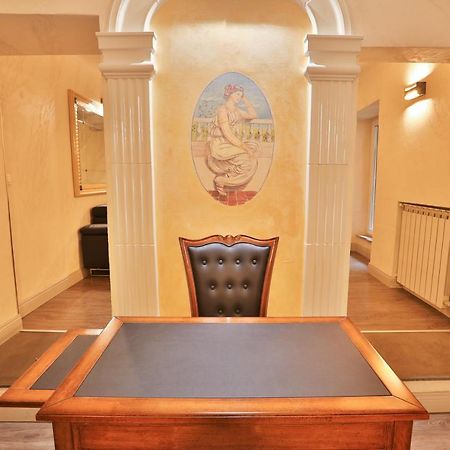 Grottini Luxury Suites ~ Pantheon Rome Bagian luar foto