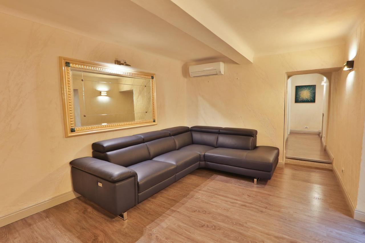 Grottini Luxury Suites ~ Pantheon Rome Bagian luar foto